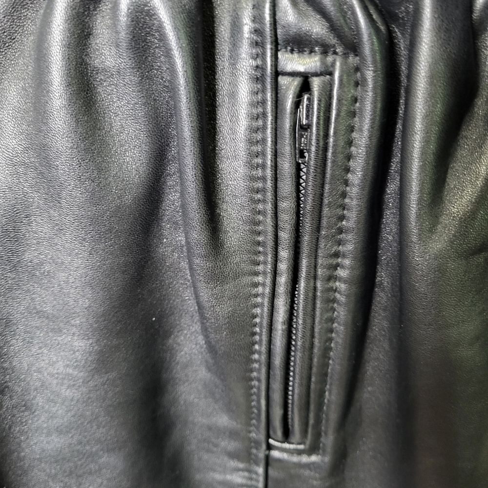 Danier Men's Coat Size S Black Leather Thinsulation - Picture 3 of 13